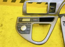 Консоль спидометра TOYOTA WISH 2007/Цвет 1F7 5542068040 ZNE14G 1ZZFE, передний
