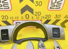 Консоль спидометра TOYOTA WISH 2007/Цвет 1F7 5542068040 ZNE14G 1ZZFE, передний