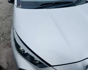 Капот Toyota