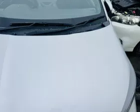 Капот Toyota