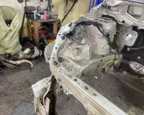 Лонжерон TOYOTA