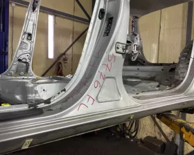Порог кузова TOYOTA
