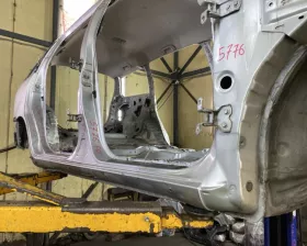 Порог кузова TOYOTA