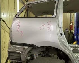 Крыло заднее TOYOTA