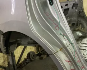 Крыло заднее TOYOTA