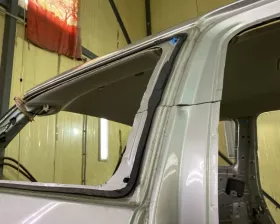 Крыло заднее TOYOTA