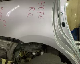 Крыло заднее TOYOTA