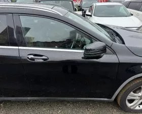 Уши Mercedes-Benz