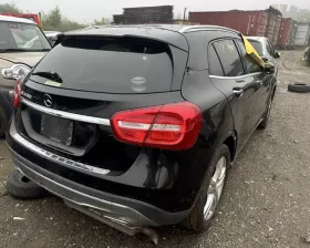Люк Mercedes-Benz