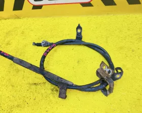 Тросик ручника Toyota