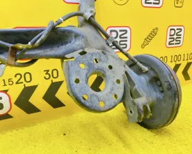 Задняя балка Toyota