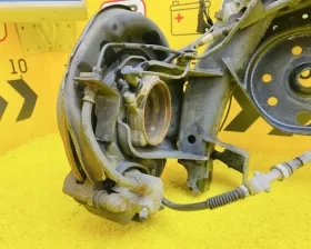 Задняя балка Toyota