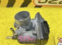 Заслонка дроссельная TOYOTA AQUA 2012 2203047040 NHP10 1NZFXE, передняя