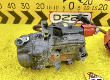 Компрессор кондиционера TOYOTA ESQUIRE 2015 8837028030 ZWR80G 2ZRFXE, передний