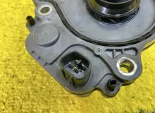 Помпа TOYOTA VOXY 2014 161A029015 ZWR80G 2ZRFXE, передняя