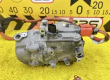 Компрессор кондиционера TOYOTA VOXY 2014 8837028030 ZWR80G 2ZRFXE, передний