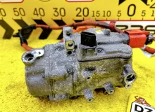 Компрессор кондиционера TOYOTA VOXY 2014 8837028030 ZWR80G 2ZRFXE, передний