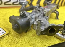 Клапан egr TOYOTA VOXY 2014 2562037120 ZWR80G 2ZRFXE, передний