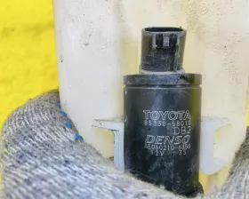 Бачок стеклоомывателя Toyota
