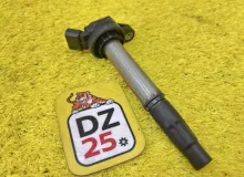 Катушка зажигания TOYOTA VOXY 2014 9091902258 ZWR80G 2ZRFXE, передняя