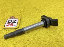Катушка зажигания TOYOTA VOXY 2014 9091902258 ZWR80G 2ZRFXE, передняя