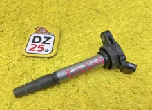 Катушка зажигания TOYOTA VOXY 2014 9091902258 ZWR80G 2ZRFXE, передняя