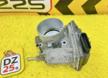 Заслонка дроссельная TOYOTA ESQUIRE 2015 2203037060 ZWR80G 2ZRFXE, передняя