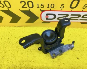 Подушка двигателя Toyota