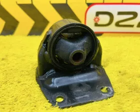 Подушка коробки передач Toyota