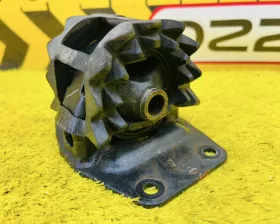 Подушка коробки передач Toyota