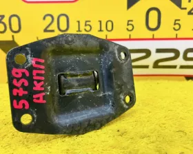 Подушка коробки передач Toyota