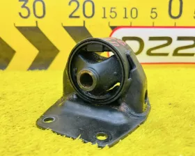 Подушка коробки передач Toyota