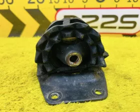 Подушка коробки передач Toyota