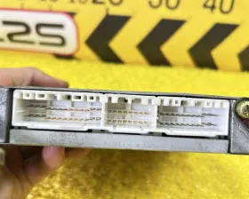 Блок управления двс Toyota