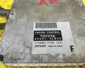 Блок управления двс Toyota