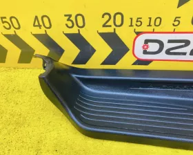 Накладка на порог Toyota