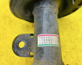 СТОЙКА ПАРА ЛЕВАЯ И ПРАВАЯ TOYOTA