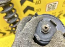 СТОЙКА ПАРА ЛЕВАЯ И ПРАВАЯ TOYOTA LAND CRUISER PRADO 2002 4851069195 VZJ121W 5VZFE, передняя