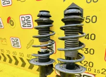 СТОЙКА ПАРА ЛЕВАЯ И ПРАВАЯ TOYOTA AQUA 2012 4851052G60 NHP10 1NZFXE, передняя