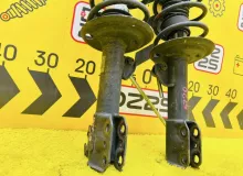 СТОЙКА ПАРА ЛЕВАЯ И ПРАВАЯ TOYOTA AQUA 2012 4851052G60 NHP10 1NZFXE, передняя