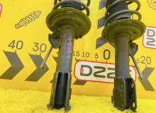 СТОЙКА ПАРА ЛЕВАЯ И ПРАВАЯ TOYOTA AQUA 2015 4851052L70 NHP10 1NZFXE, передняя