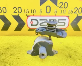 Крепление запасного колеса Toyota