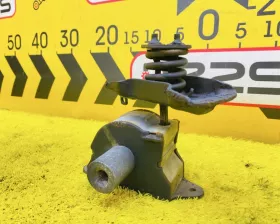 Крепление запасного колеса Toyota