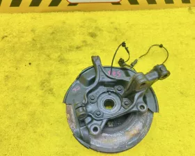 Ступица Mazda