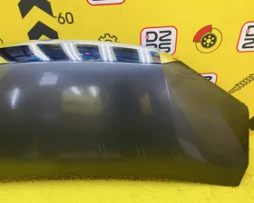 Капот Toyota
