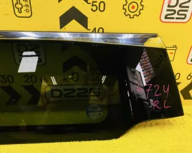 Стекло собачника Toyota