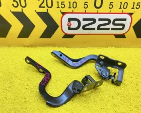 Петля капота Toyota