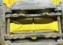 Суппорт TOYOTA HILUX SURF 2004 4773035411 VZN215W 5VZFE, передний правый