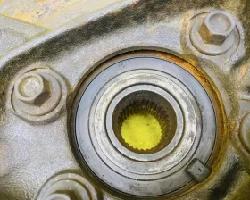 Ступица Mazda