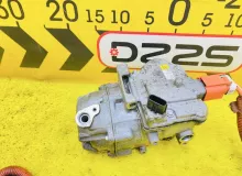 Компрессор кондиционера TOYOTA COROLLA FIELDER 2014 8837012011 NKE165G 1NZFXE, передний